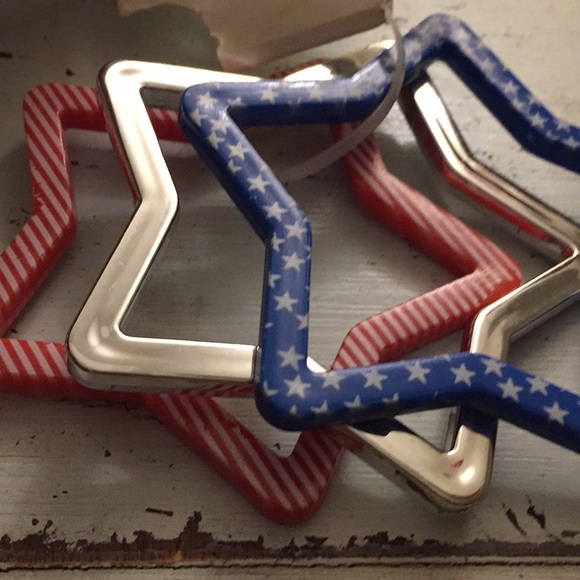 Red white and blue bracelet set $4. - Picture 2 of 4